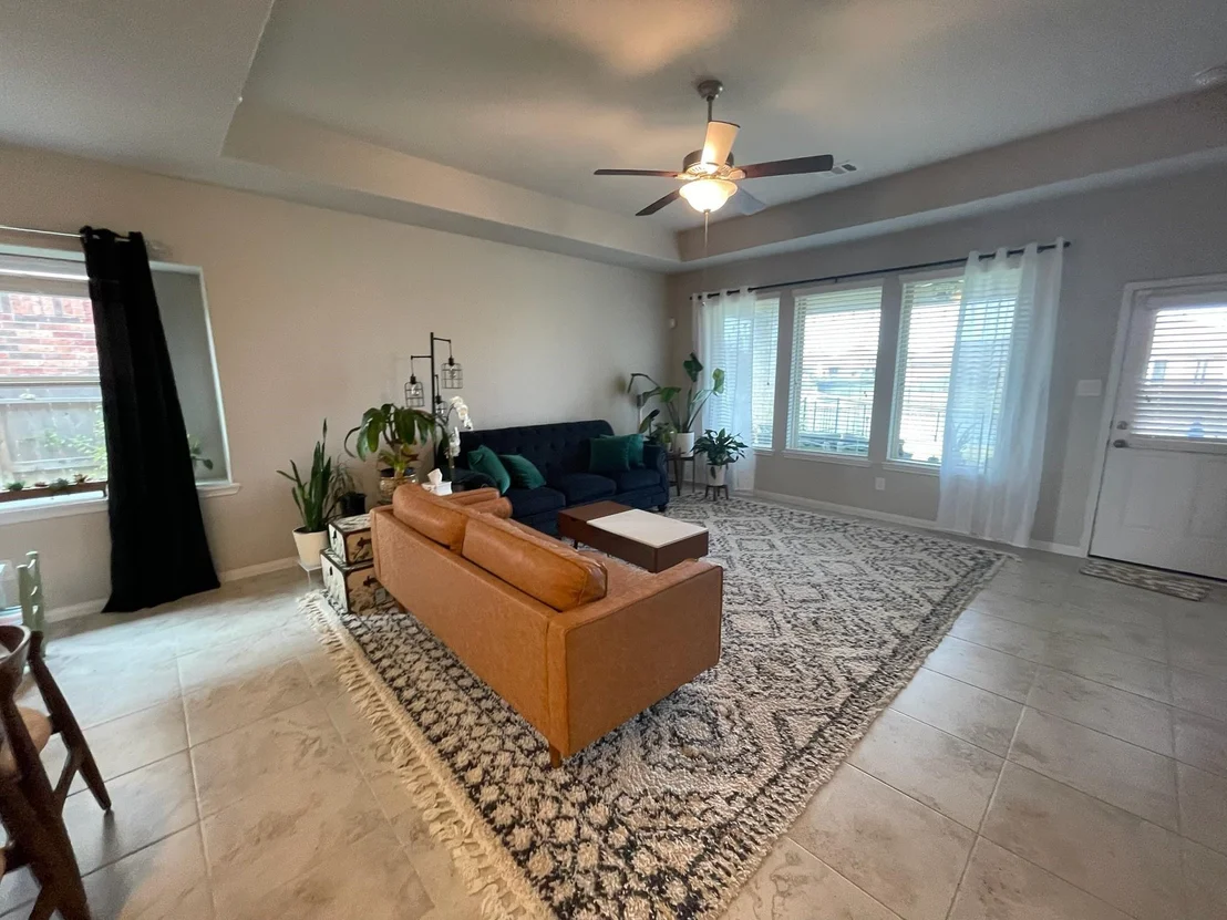 Photo of 3747 Lake Bend Shore Drive