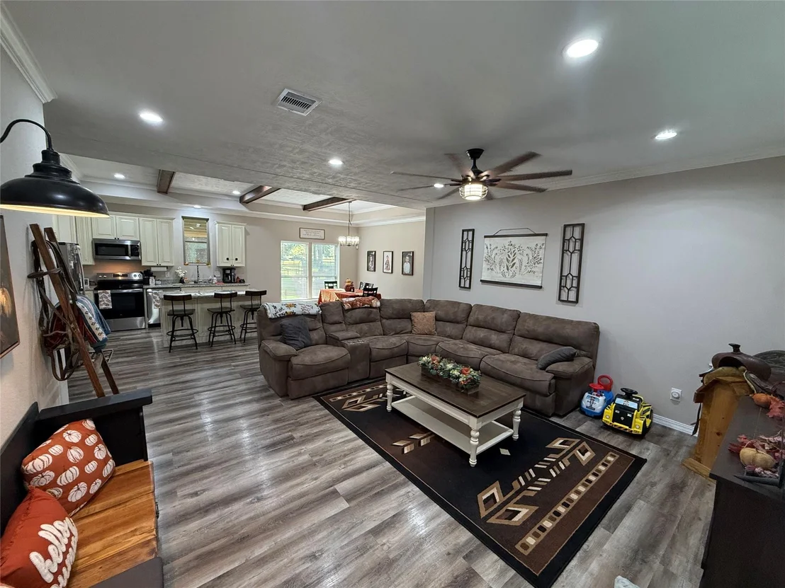 Photo of 1365 County Road 2224