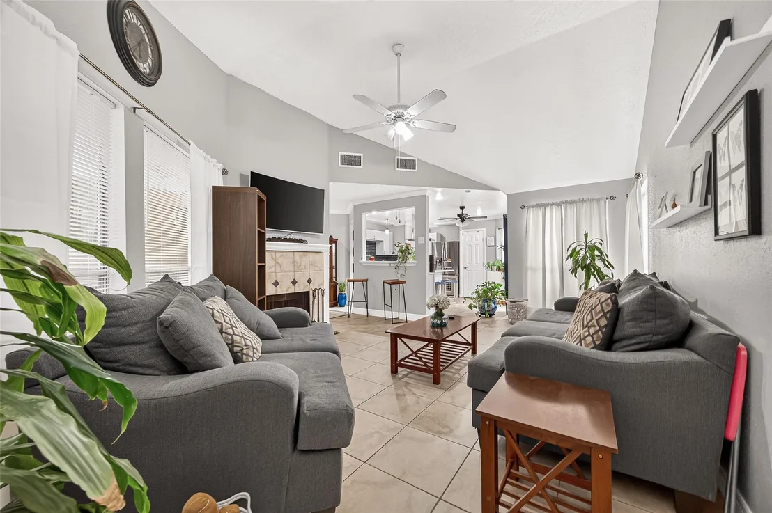 Photo of 17519 Davenway Drive