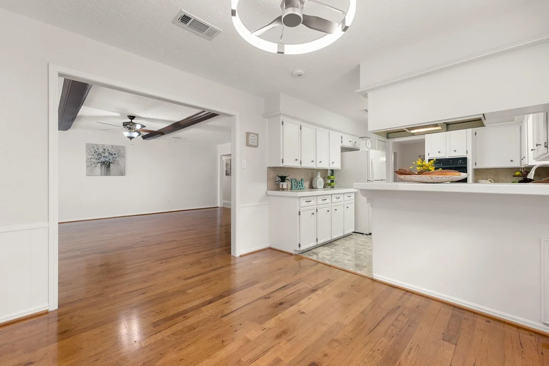 Photo of 17407 Loring Lane