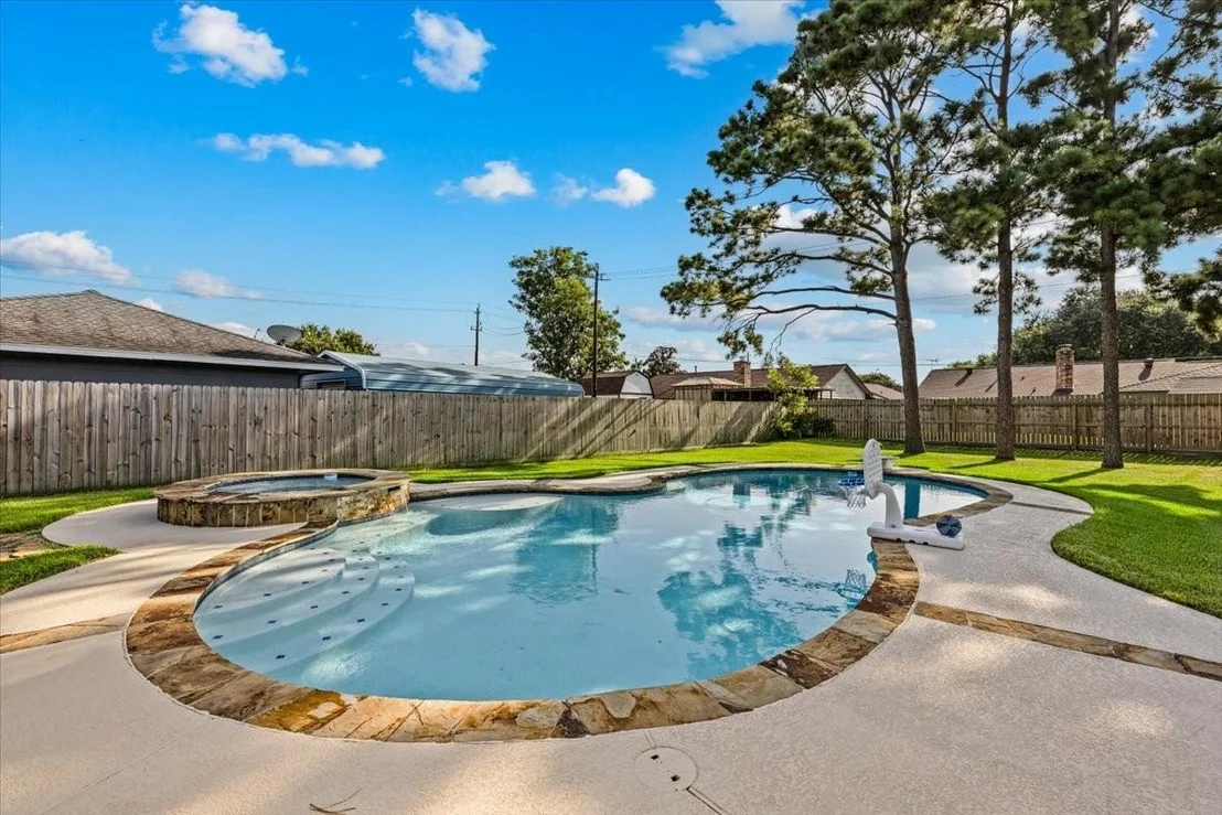 Photo of 2318 Killarney Lane