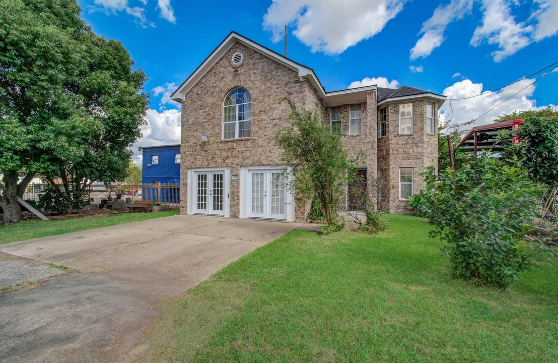 Photo of 3427 Federal Road