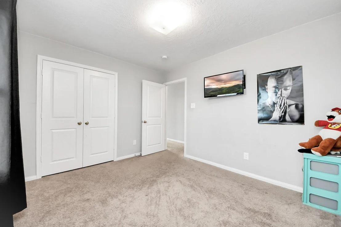 Photo of 696 Road 5105