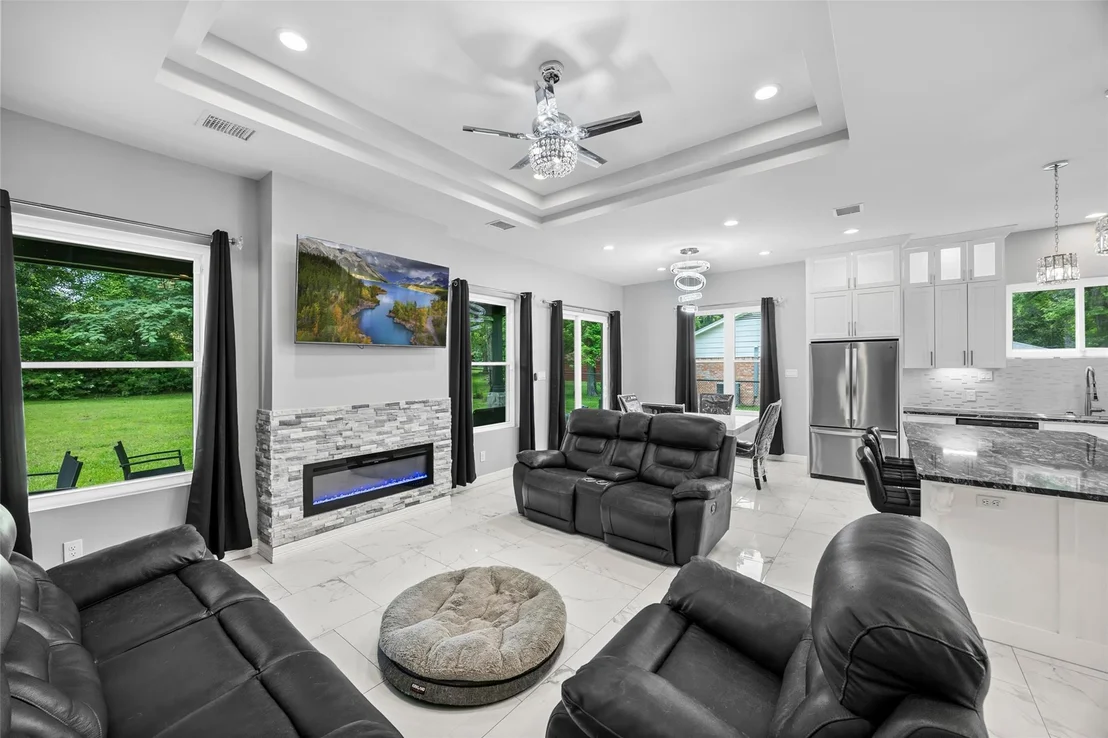 Photo of 355 County Road 3664