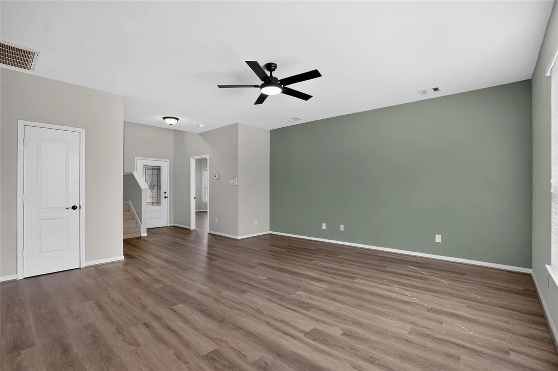 Photo of 7611 Dragon Pearls Lane