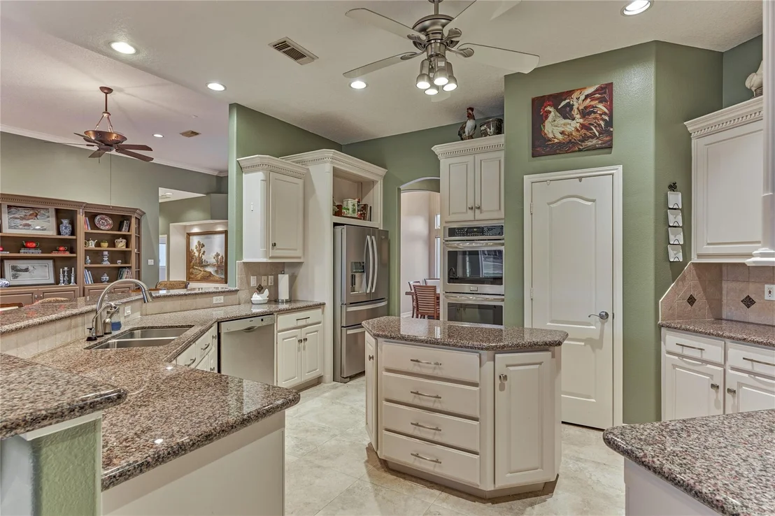 Photo of 115 Brookgreen Circle N