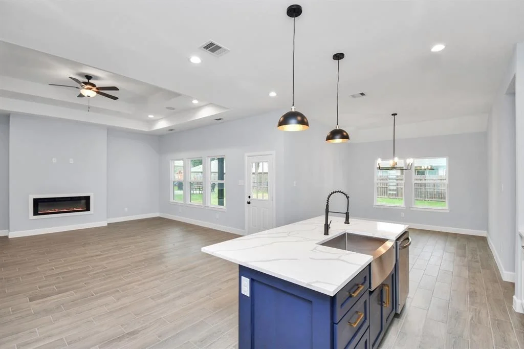 Photo of 226 Edgewater Drive