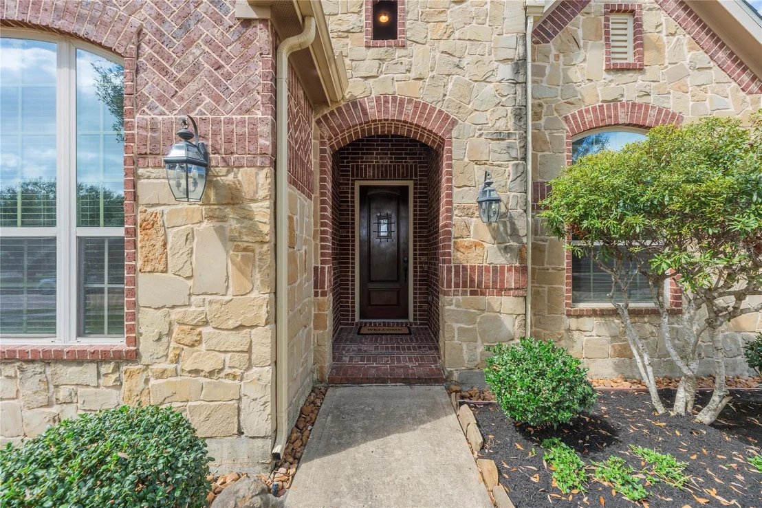 Photo of 5811 Green Meadows Lane