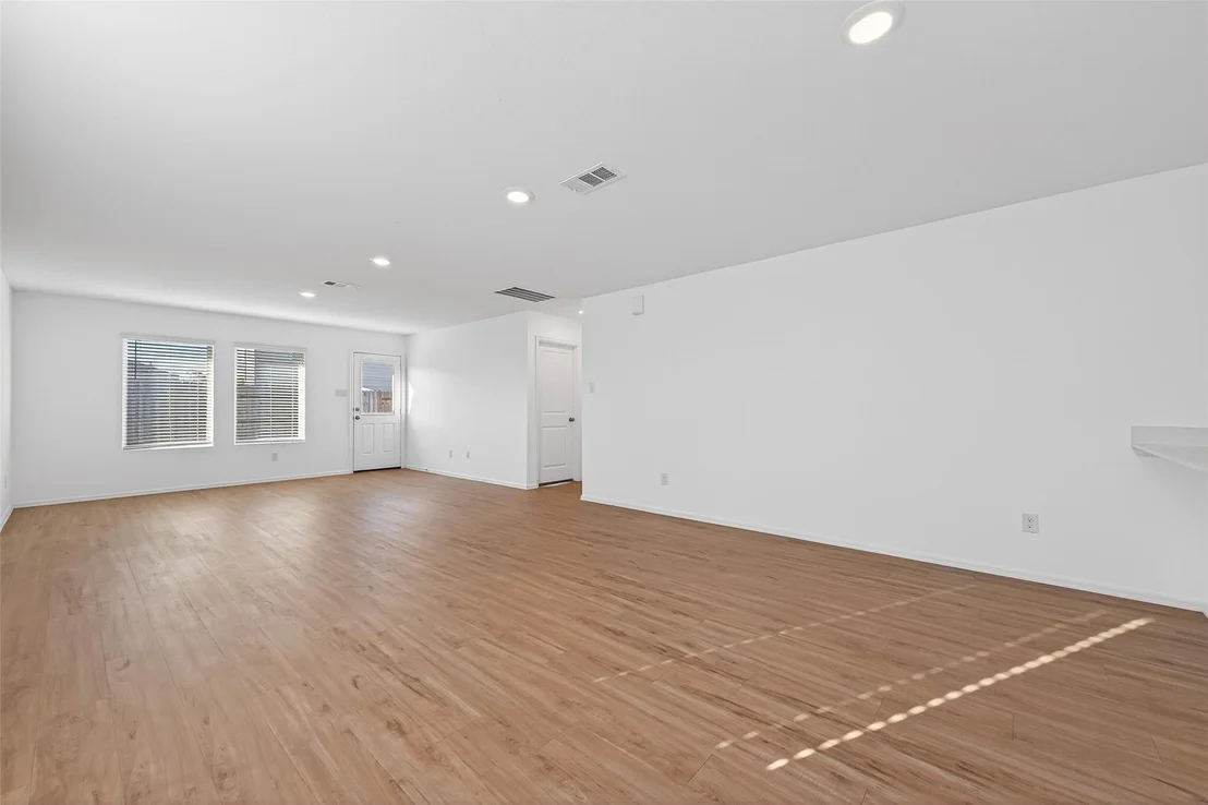 Photo of 21015 Longeni Drive