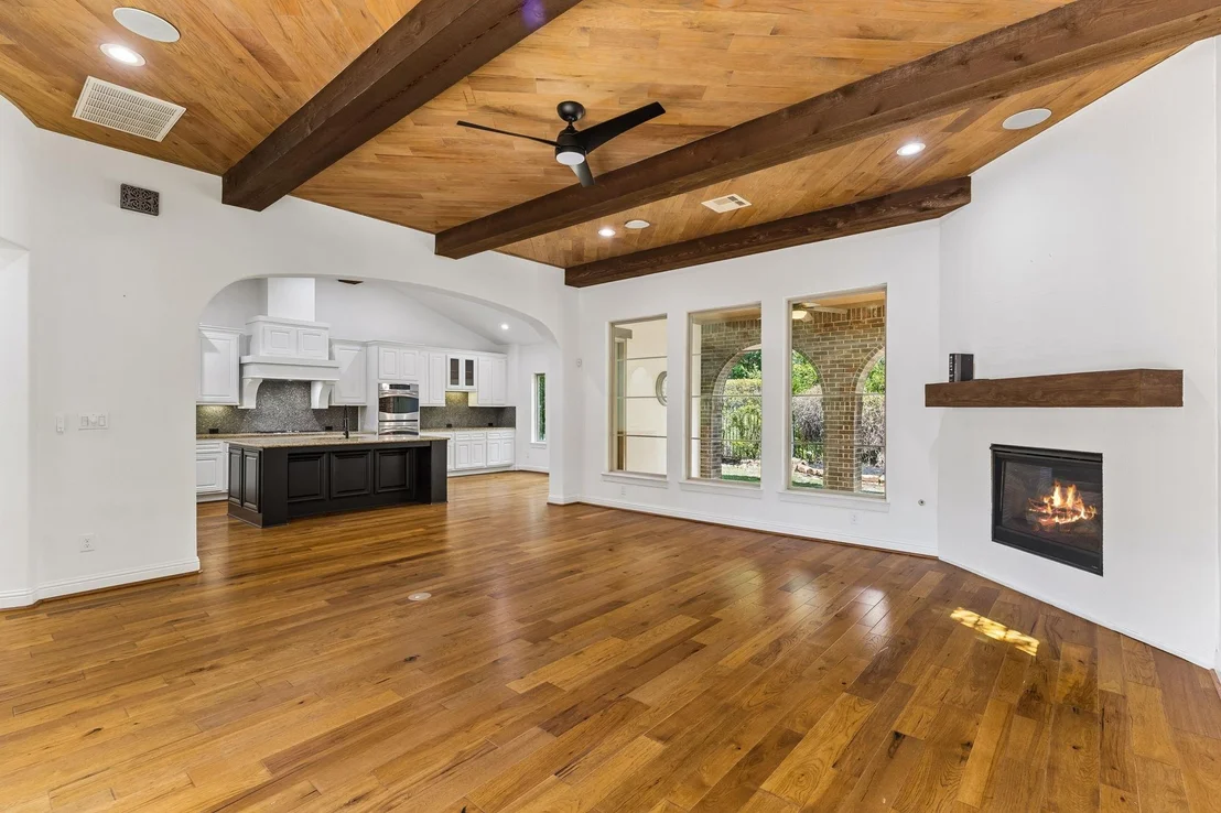 Photo of 14 Woodglade Way