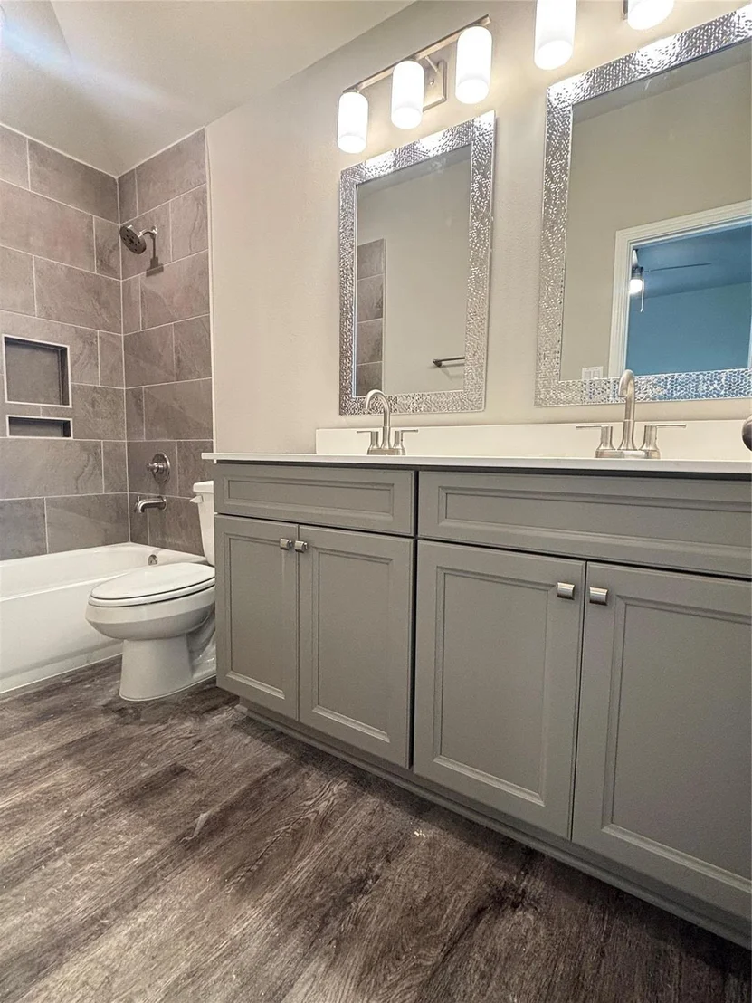 Photo of 211 Bayview