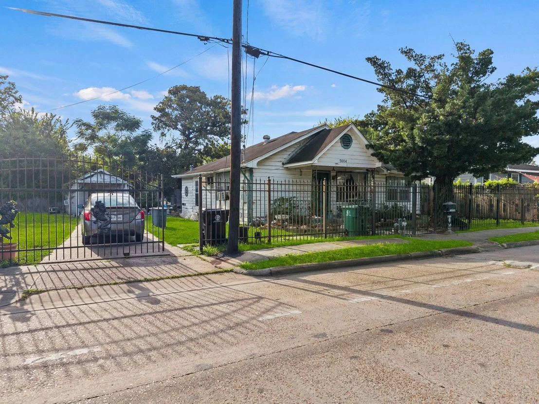 Photo of 5604 Elysian Street