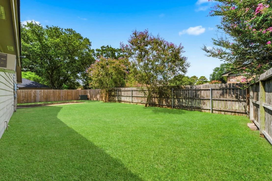 Photo of 1410 Park Wind Drive