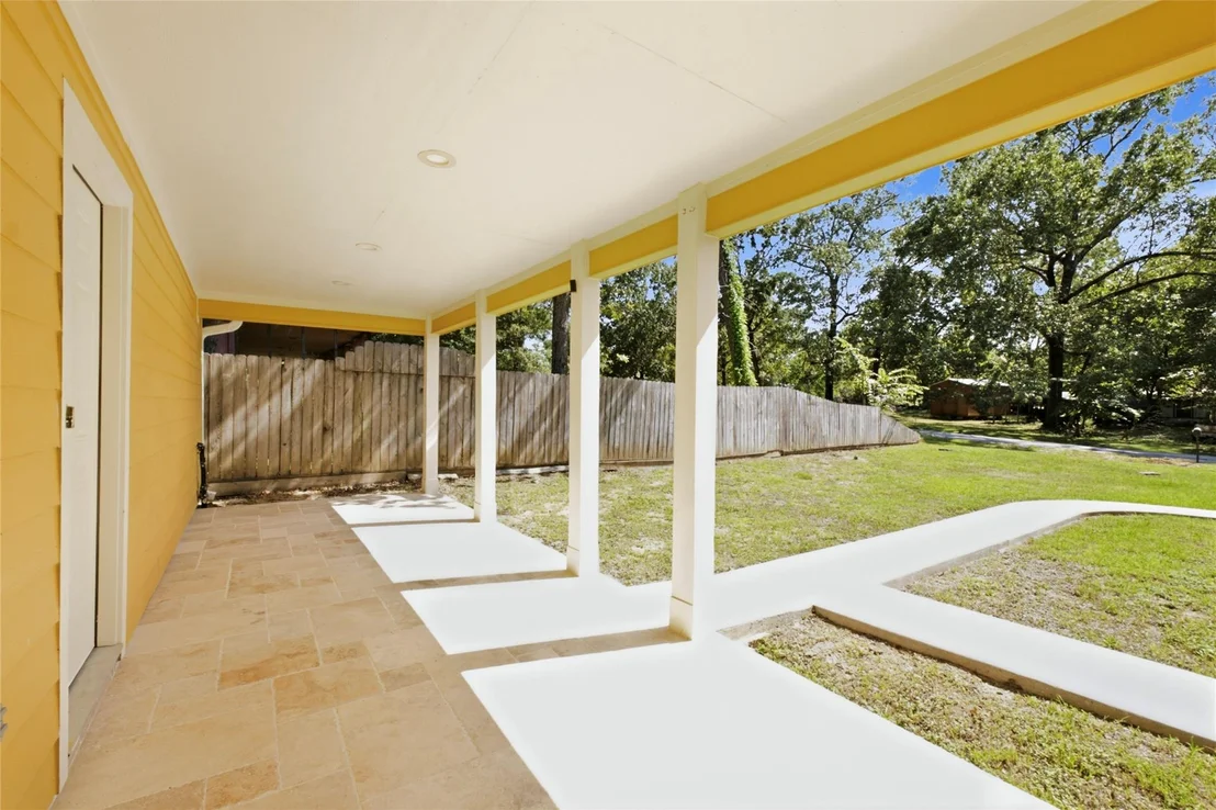 Photo of 340 Oak Ridge Drive