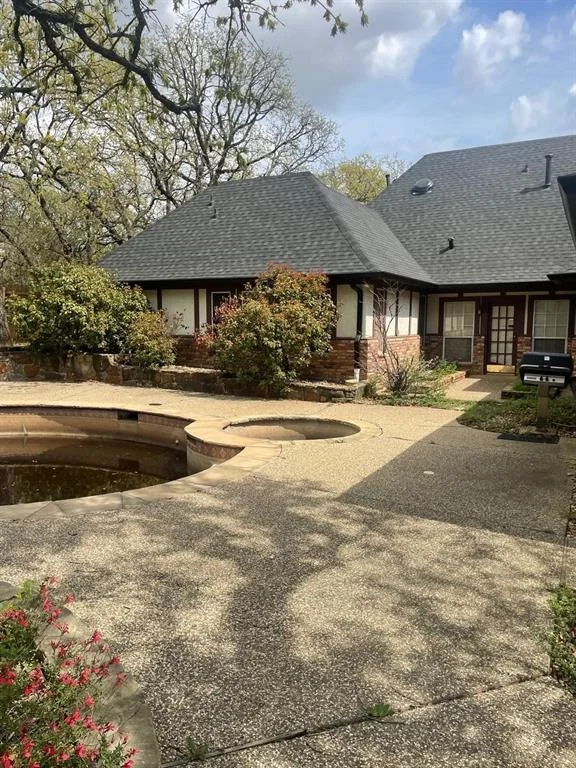 Photo of 130 Hunters Hill Circle