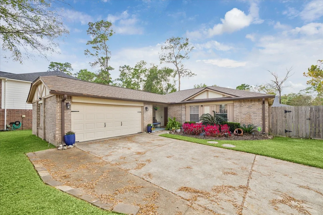 Photo of 24919 Bovington Drive