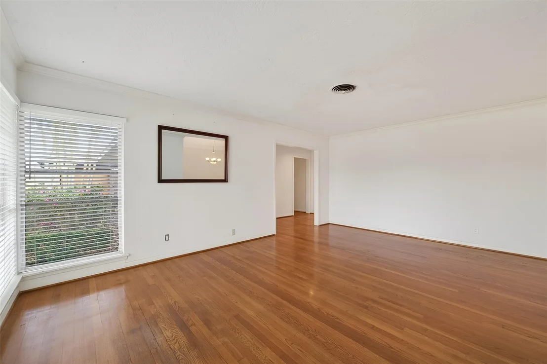 Photo of 4807 Creekbend Drive