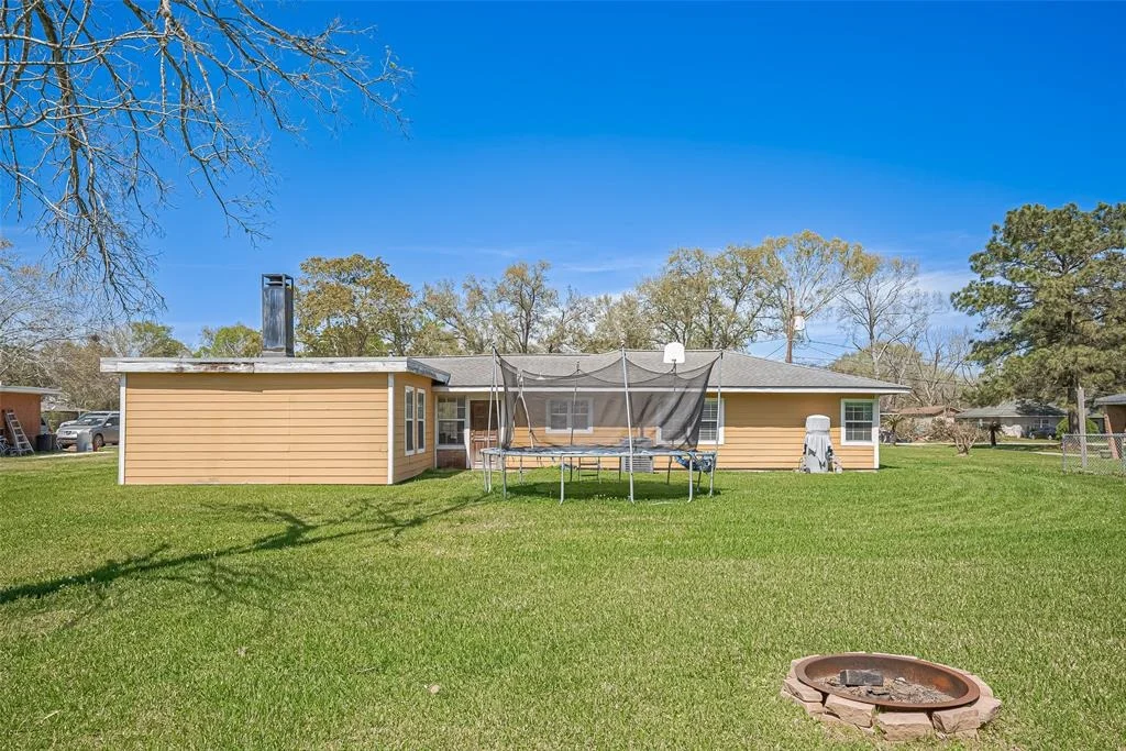 Photo of 230 Grammar Road