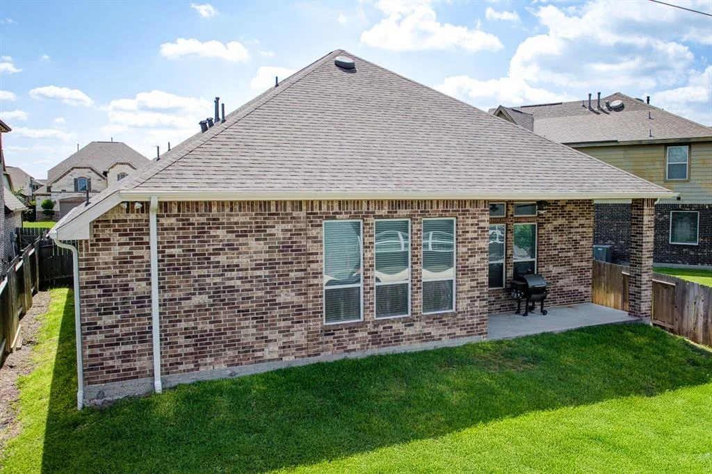 Photo of 21930 Avalon Queen Drive