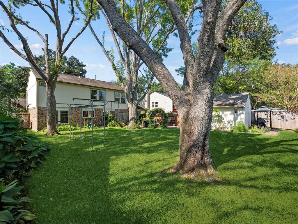 Photo of 8218 Pine Falls Drive
