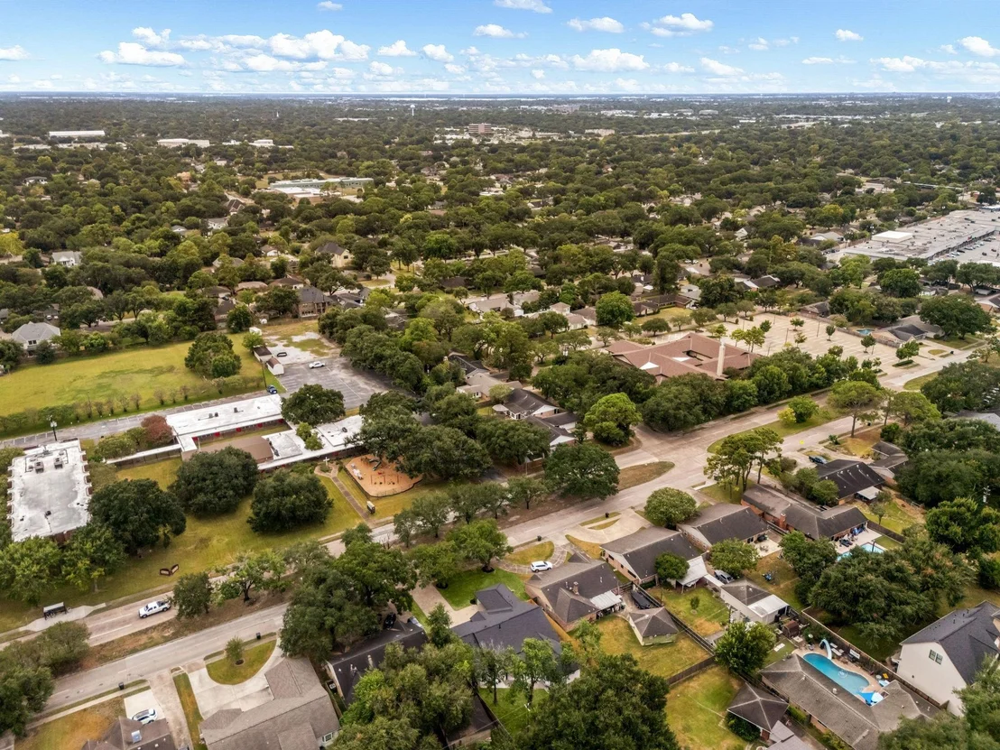 Photo of 5518 Beechnut Street