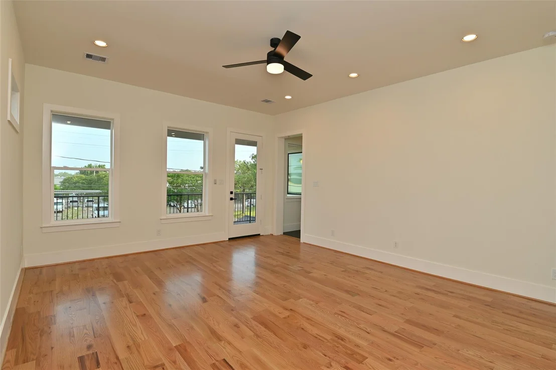 Photo of 1733 Du Barry Lane