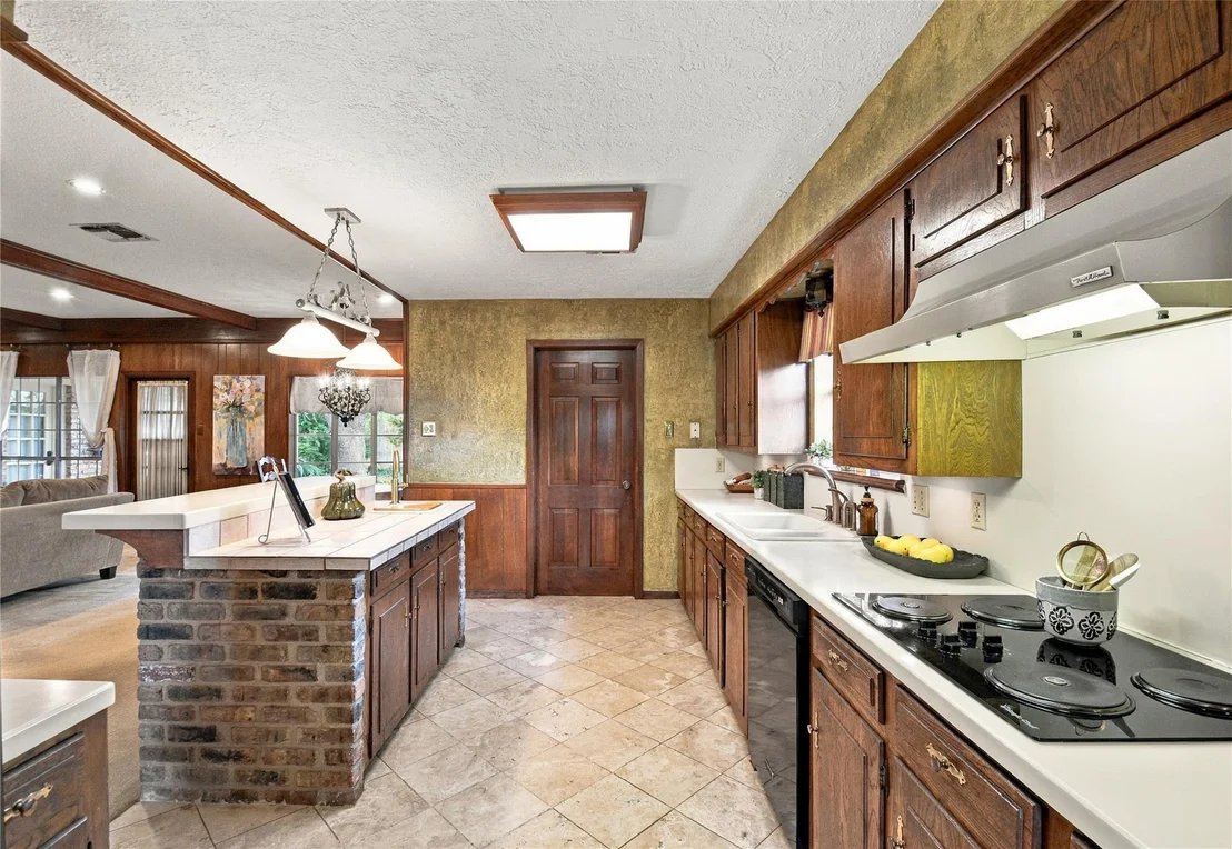 Photo of 203 Ballantrae Lane
