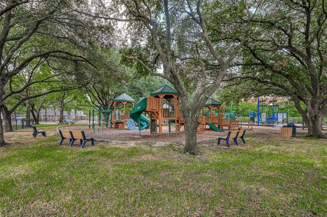 Photo of 16218 Capri Drive