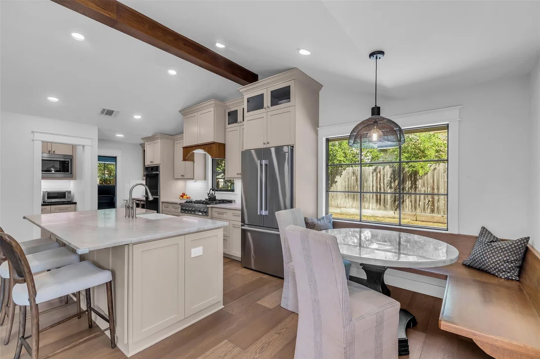Photo of 606 Hallie Drive