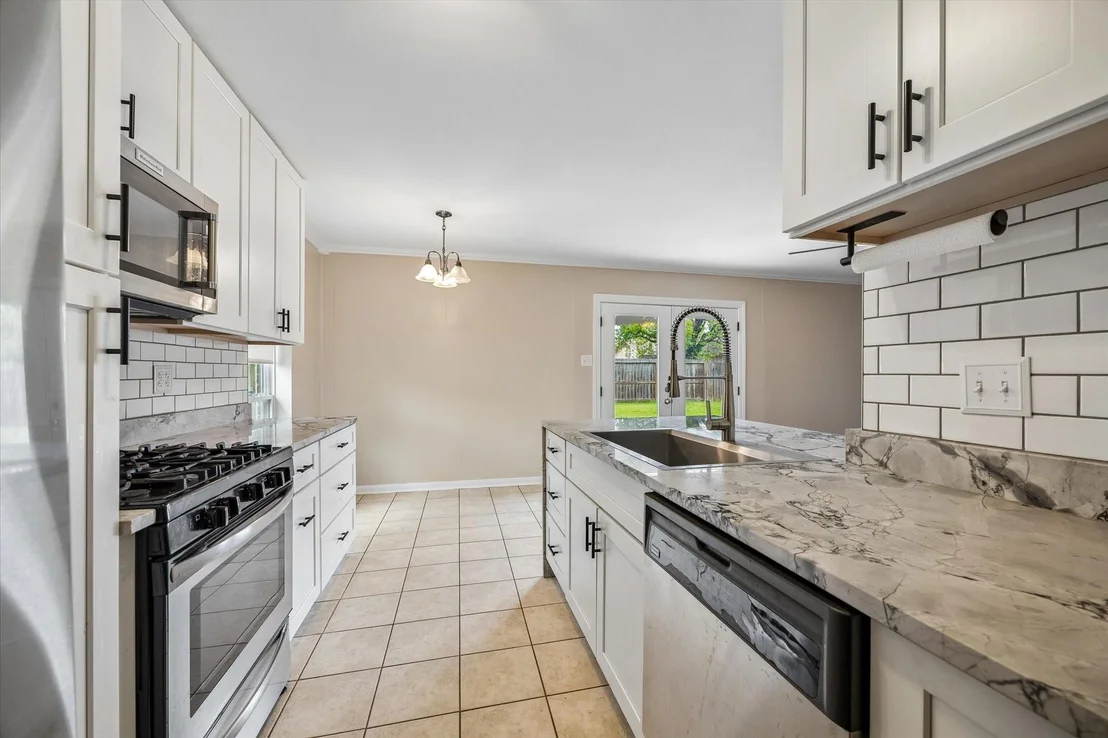 Photo of 6026 Golden Forest Drive