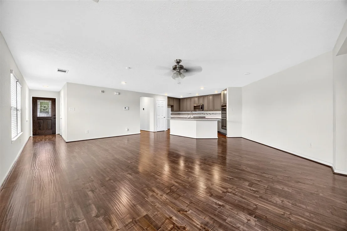 Photo of 5202 Pine Forest Ridge Street