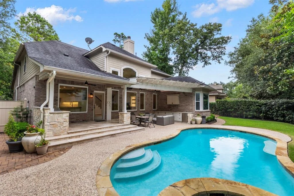 Photo of 55 N Altwood Circle
