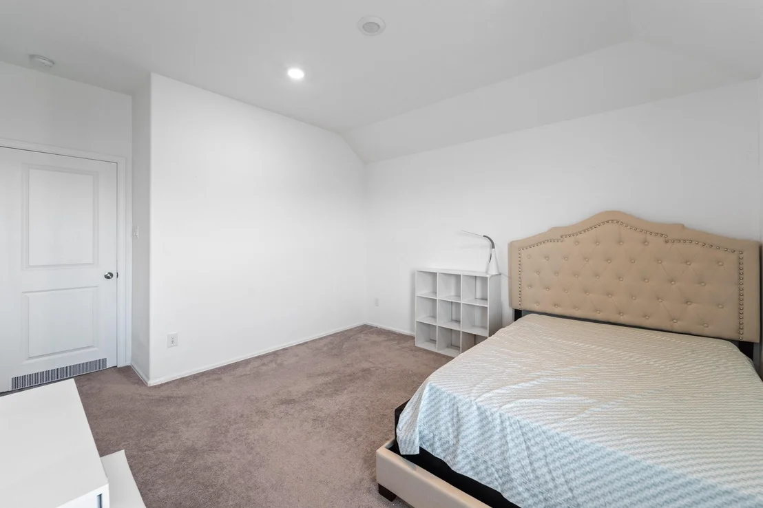 Photo of 5107 Twin Summit Drive