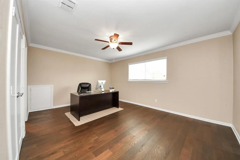 Photo of 415 Lakeside Estates Drive
