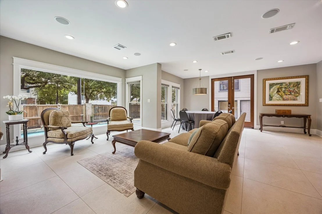 Photo of 4344 Clay Street