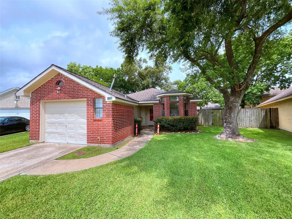 Photo of 1155 Holbech Lane
