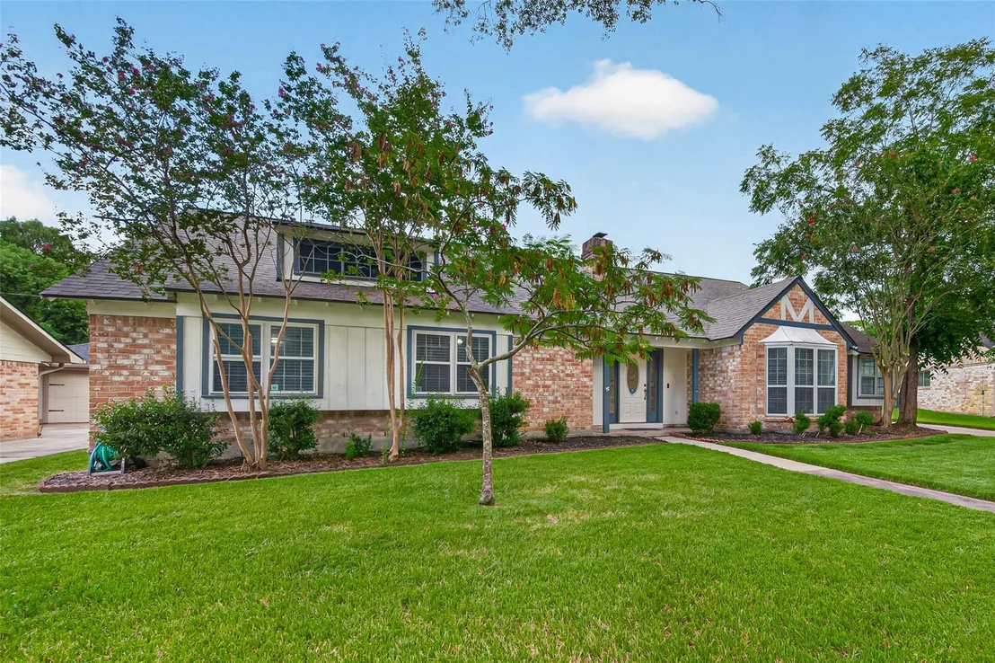 Photo of 25506 Many Oak Drive