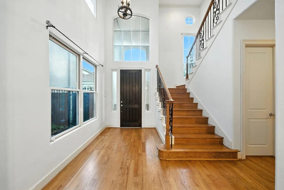 Photo of 2714 Stuart Manor