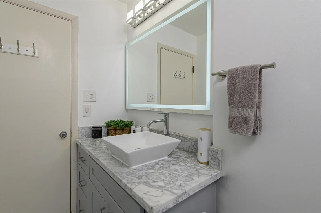 Photo of 5634 Edith Street