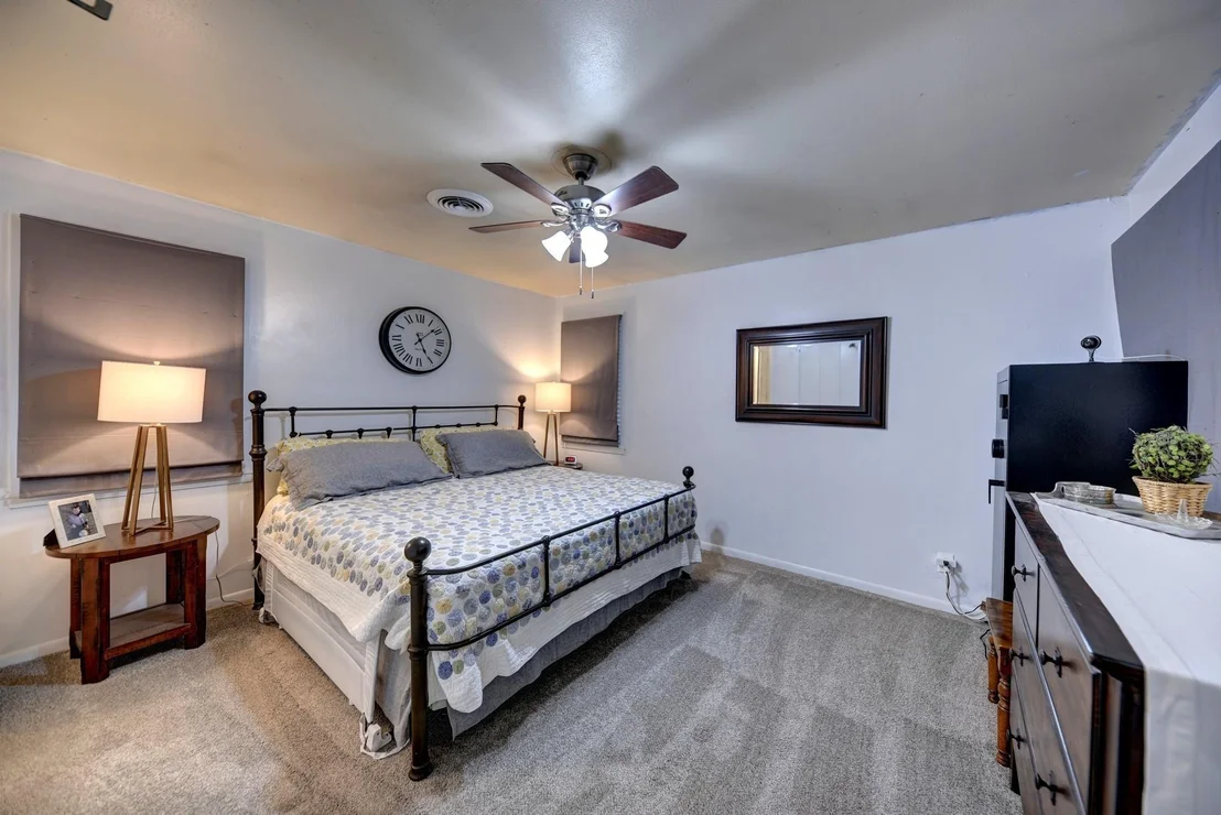 Photo of 204 Meadow Lane