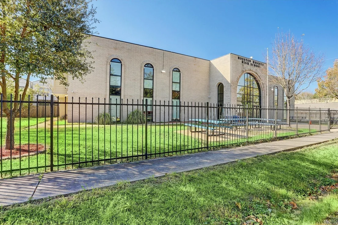 Photo of 602 Aurora Street