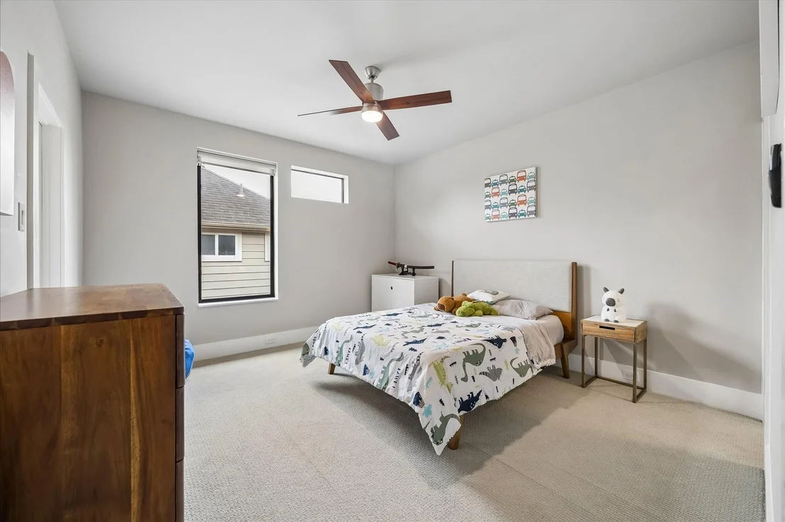 Photo of 1335 Du Barry Lane