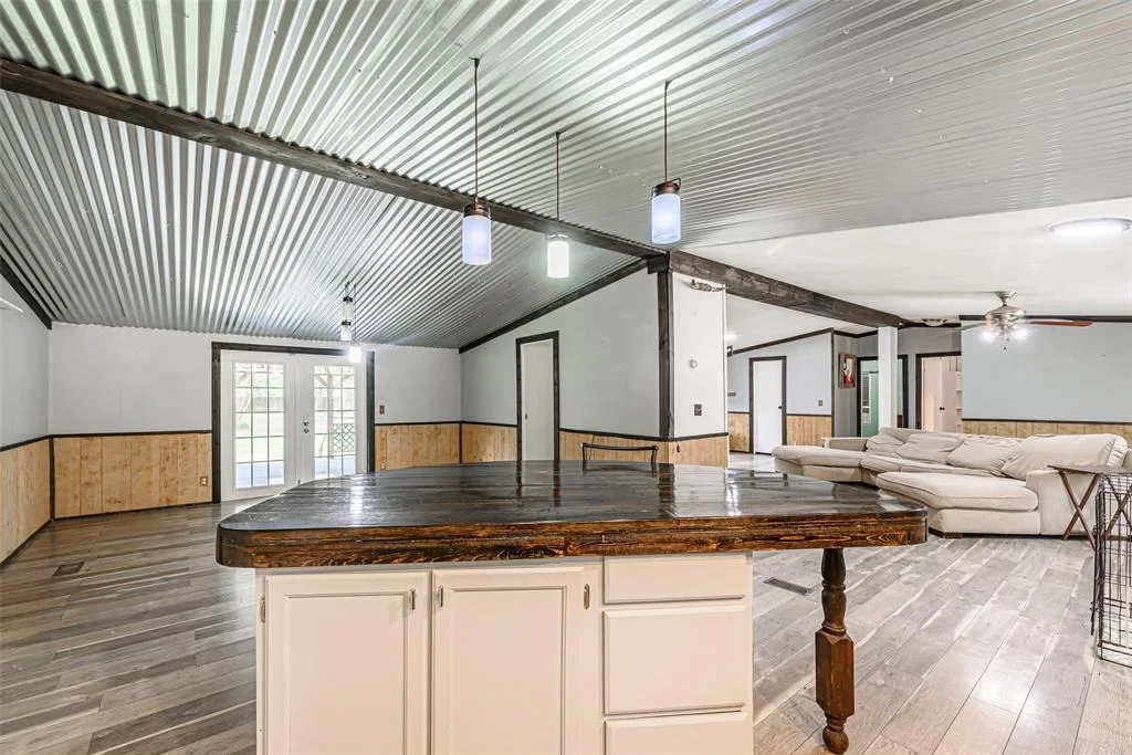 Photo of 17318 Pioneer Trail