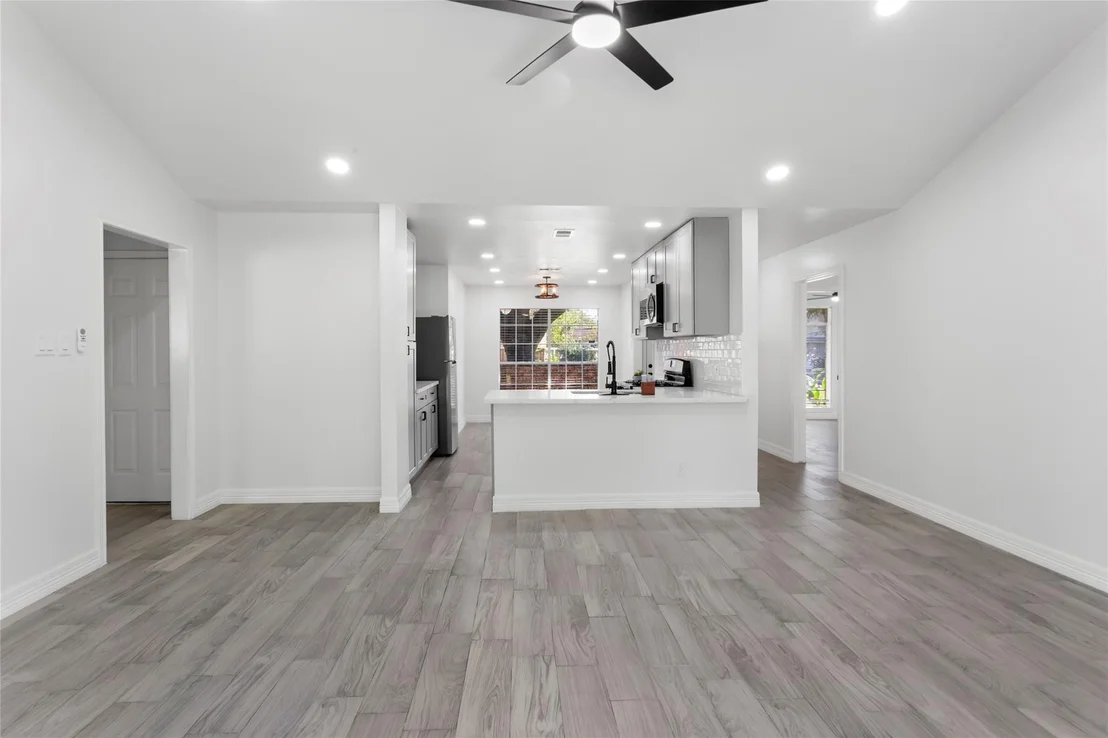 Photo of 3339 Spring Valley Road