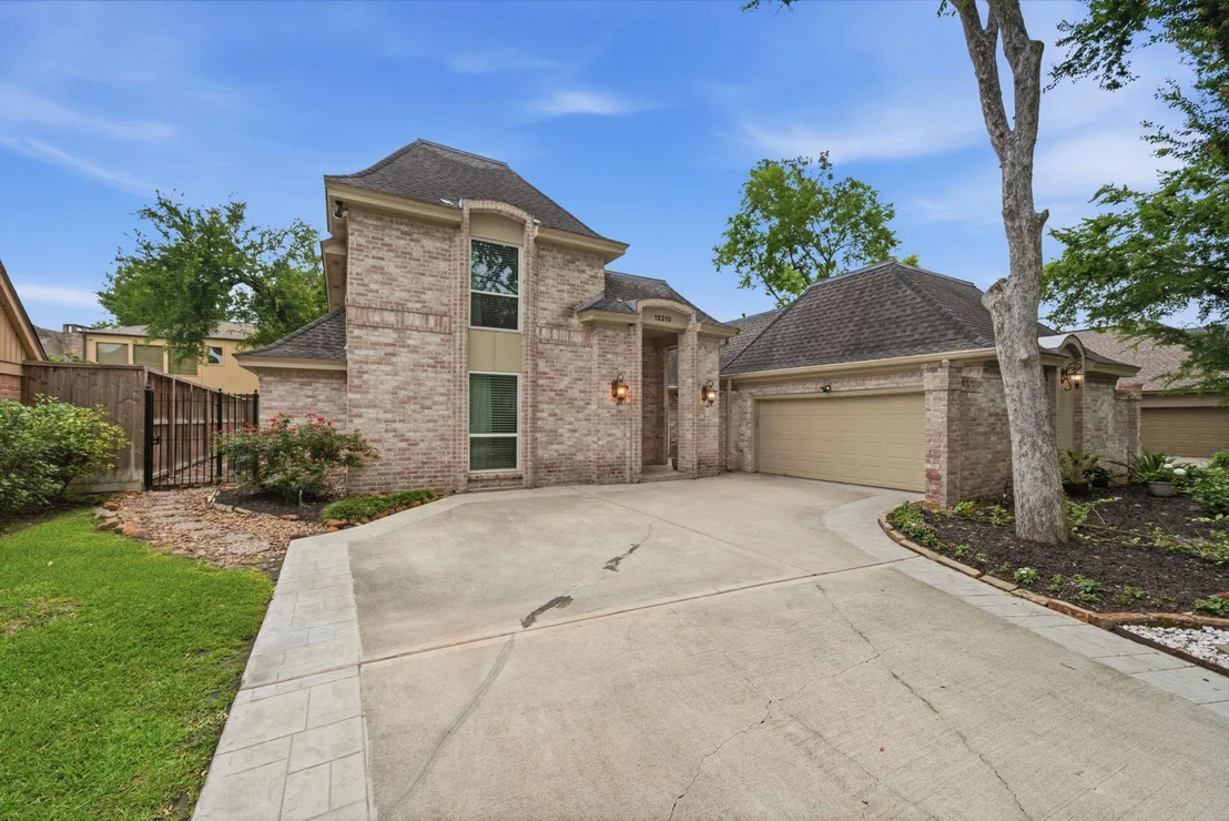 Photo of 12210 Clearfork Drive