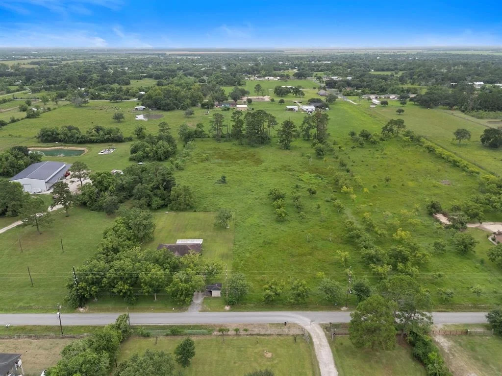 Photo of 17311 Auction Barn Rd