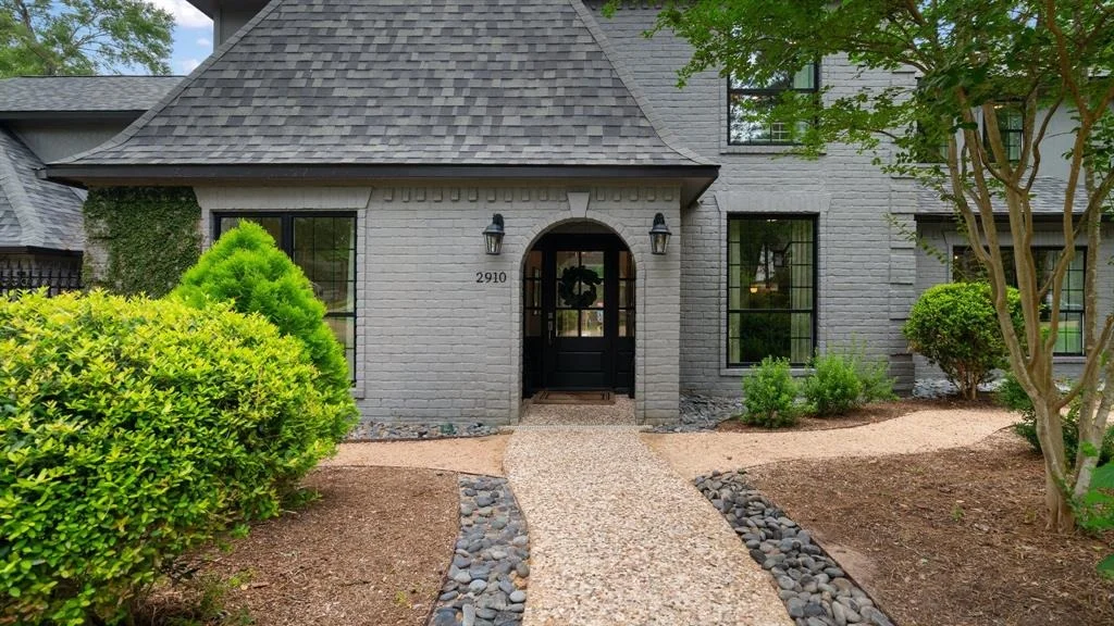 Photo of 2910 Crossvine Circle