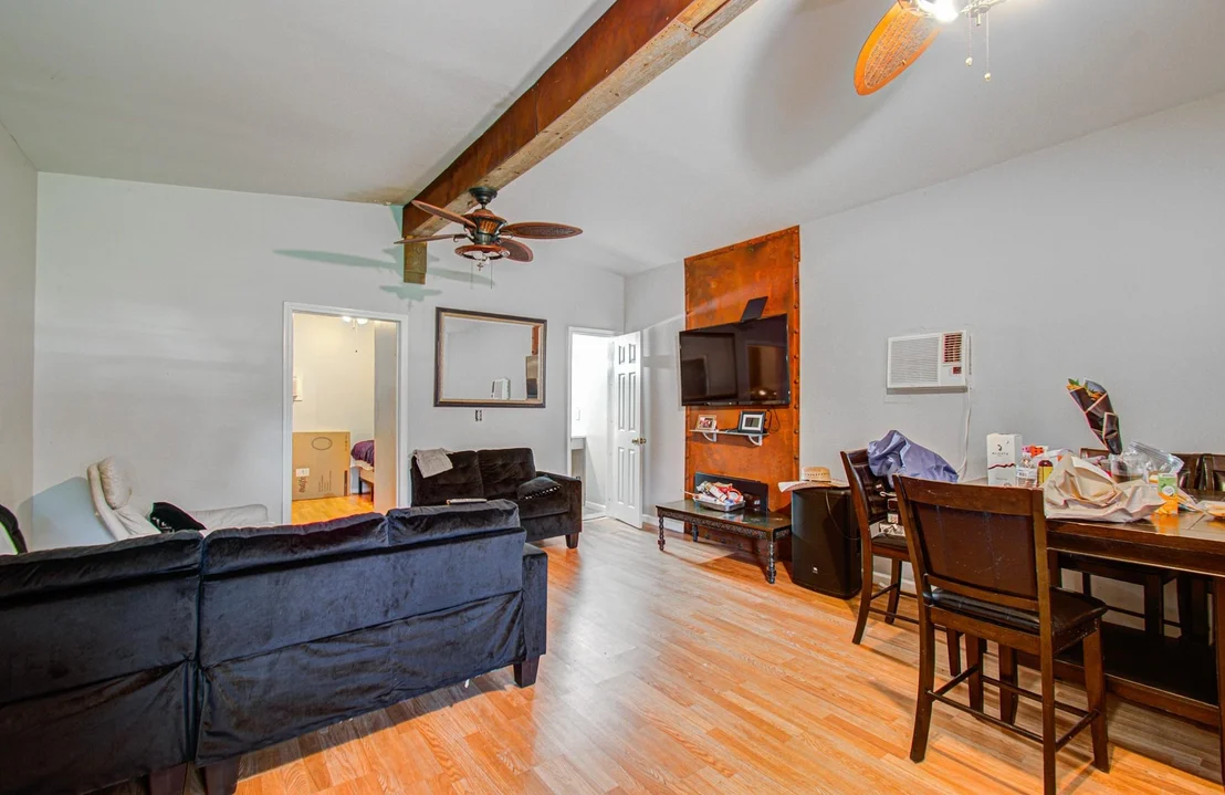 Photo of 2901 County Road 3479b