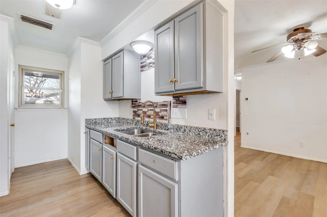 Photo of 3528 Silverhill Drive
