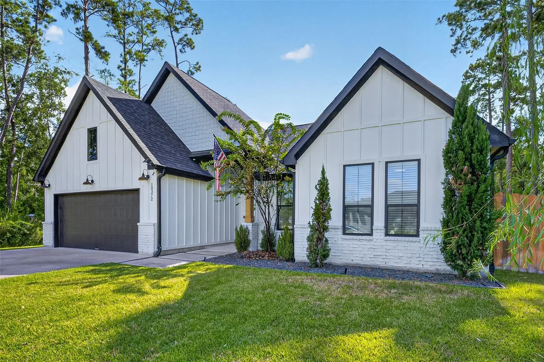 Photo of 10372 Fairview Drive